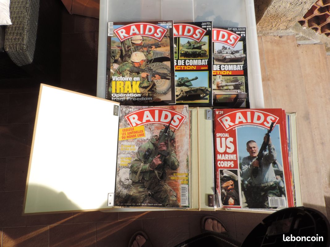 Lot de 24 anciens magazines RAIDS avec leurs 2 reliures, plus 3 hors-séries, armées du monde entier (image 4)