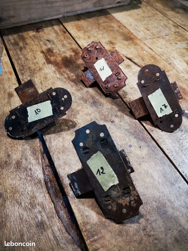 Targette verrou ancien pour meuble vintage (image 6)