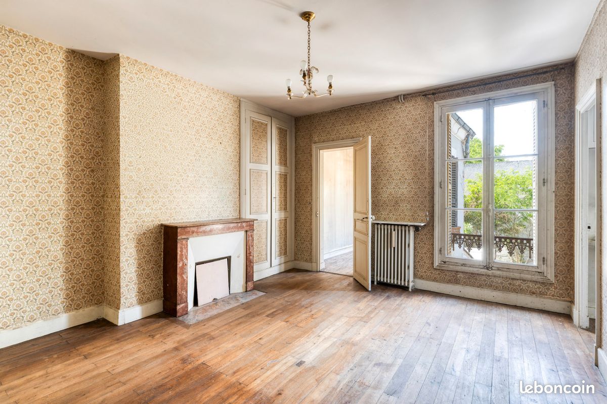 Maison 8 pièces 202 m² · à Tours · 202 m² · 599 000 €