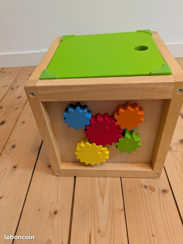 Cube éveil en bois (image 3)