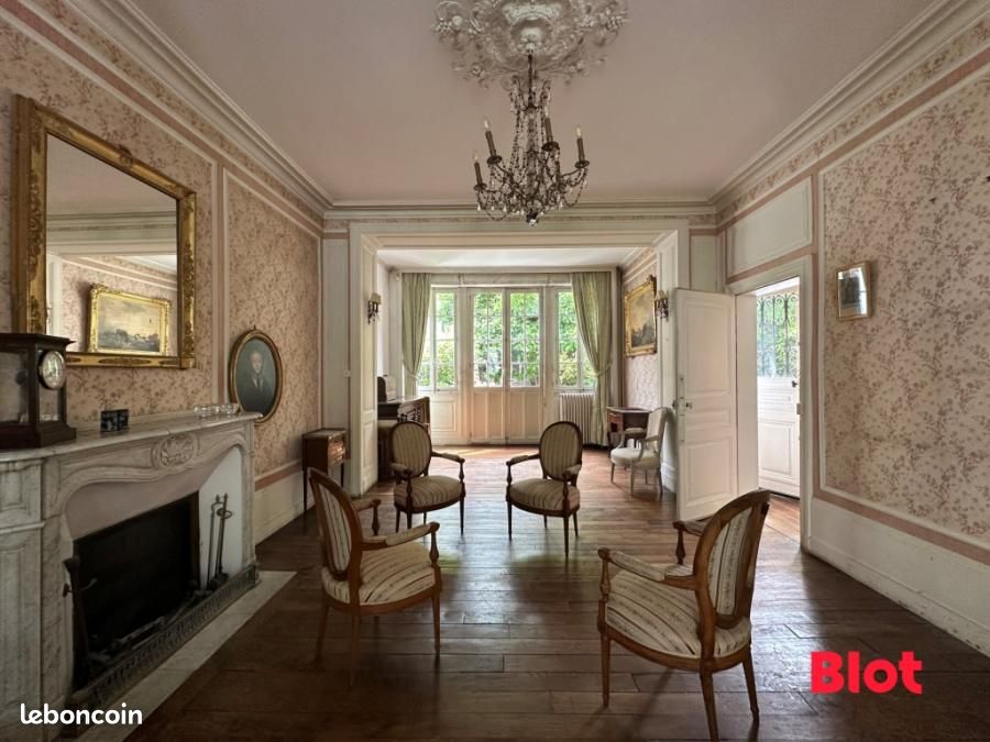 Maison 8 pièces 245 m² · à Rennes · 245 m² · 1 417 500 €