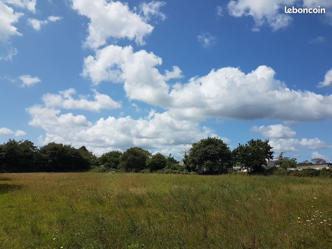 Terrain à bâtir de 654 m2 à Fouesnant · 225 000 €
