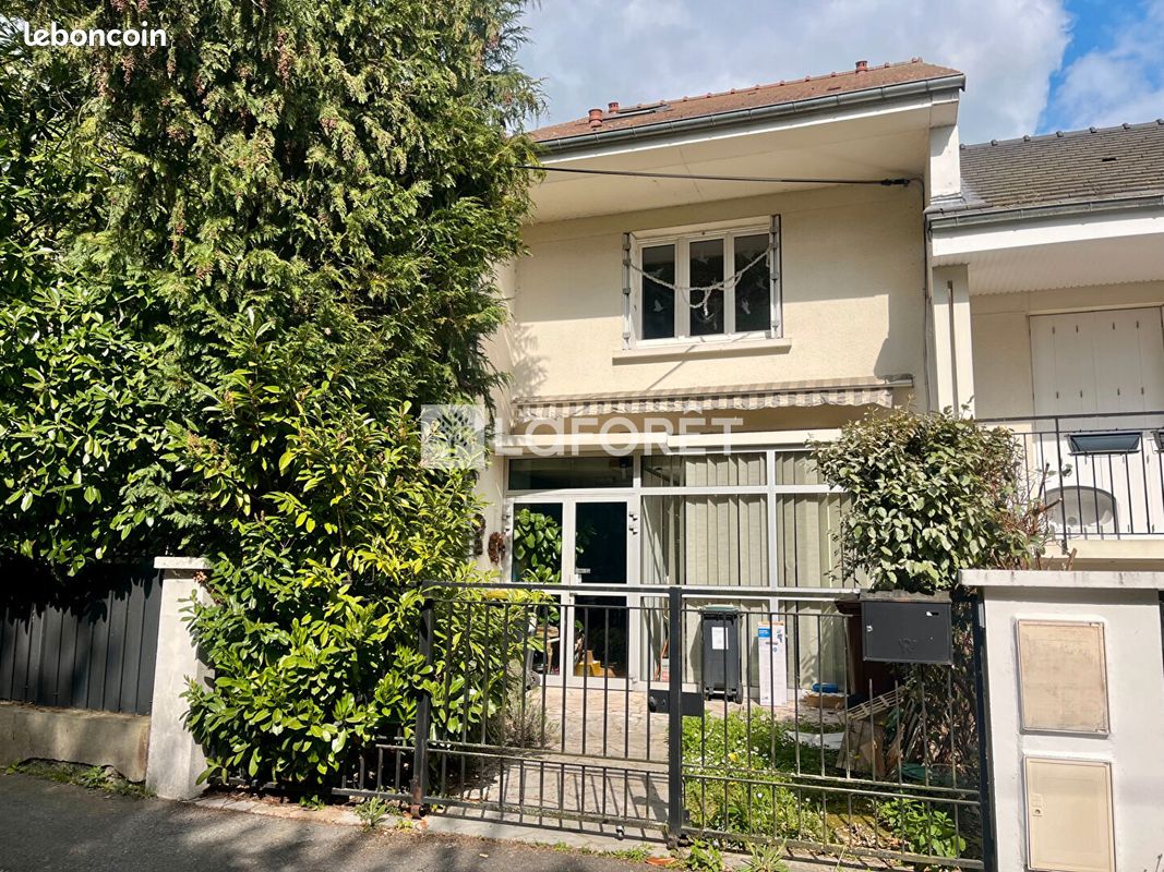 Maison 7 pièces 228 m² · à Mouy · 228 m² · 149 900 €