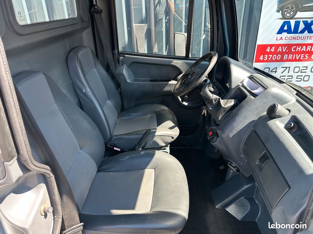 Camion aixam d-truck 70-80km/h 1iere main chez ets chaize des 16 ans avec permis b1 livraison a domicile dans toute la france (image 3)