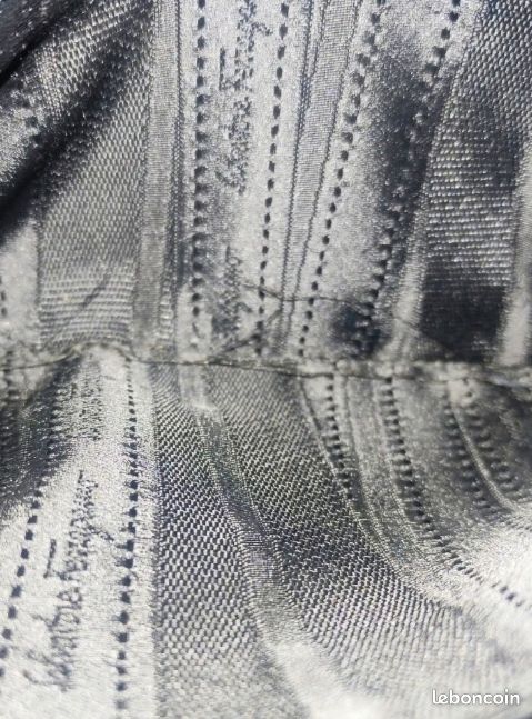 Ferragamo Vera sac à main clouté à bandoulière chaine classique (image 3)