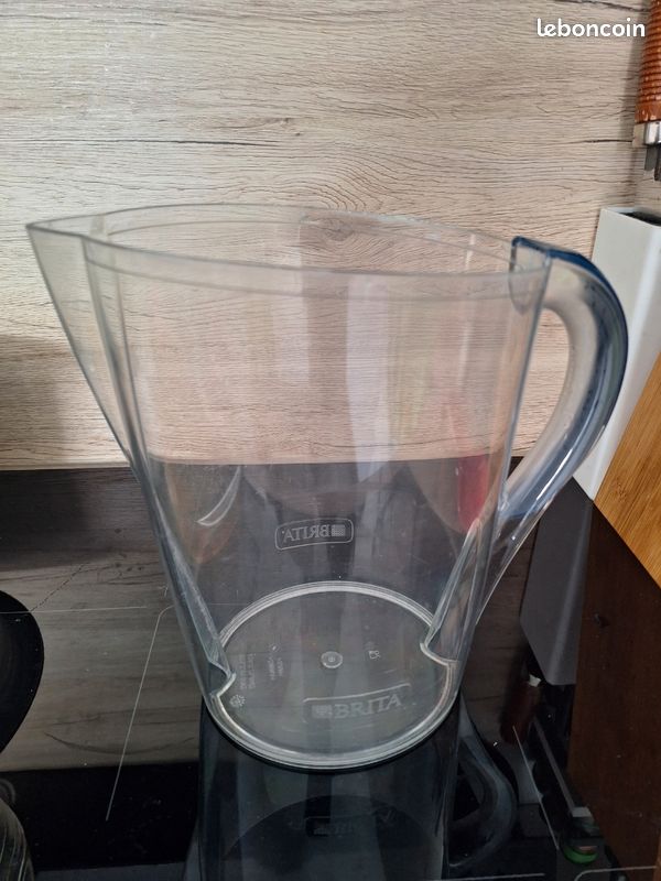 Brita + 8 recharges neuves (image 9)