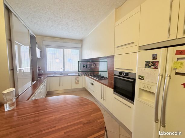 Maison 7 pièces 210 m² — 2