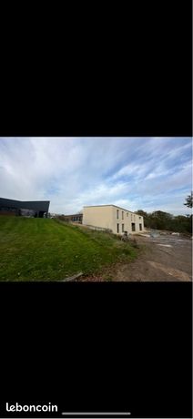 Entrepôt 90m2- Route de Benodet