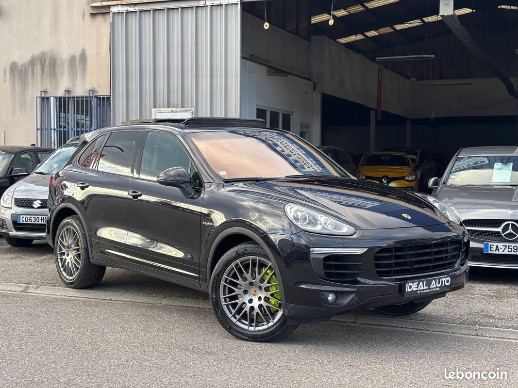 Porsche Cayenne II (2) 3.0 416ch S e-Hybrid Tiptro - Toit Ouvrant / Caméra / Accès Confort (image 1)