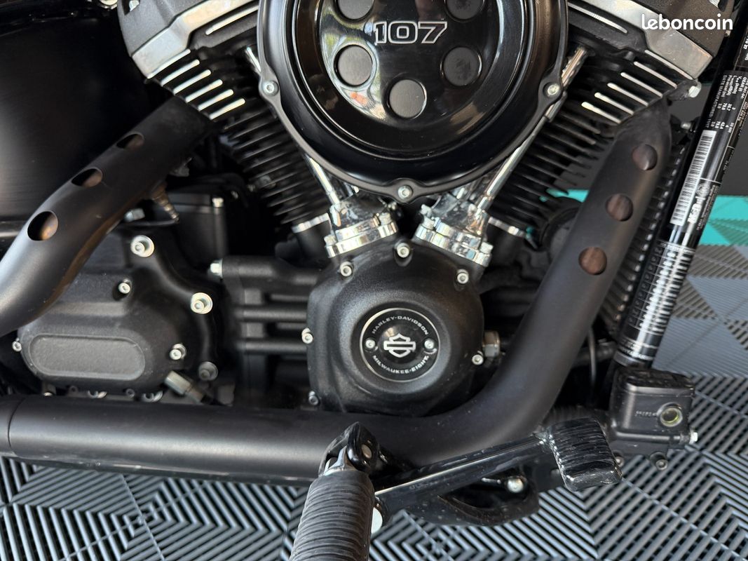 Harley davidson softail street bob 107 parfait etat (image 6)