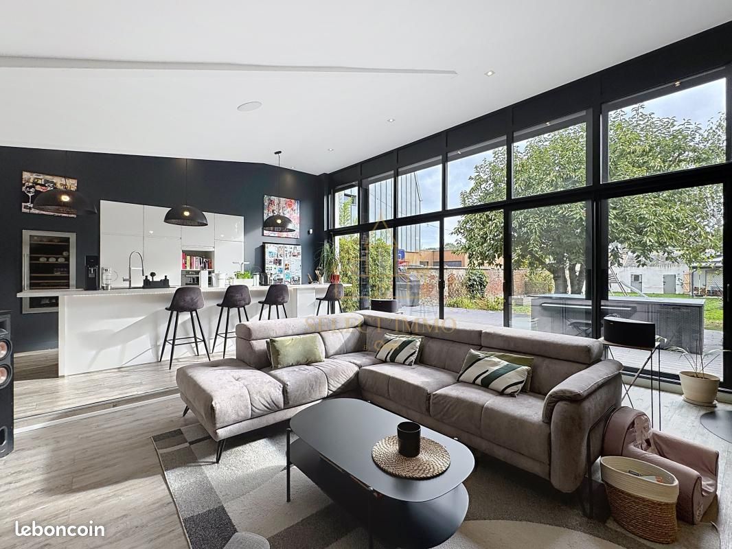 Maison 5 pièces 235 m² · à Évreux · 235 m² · 599 000 €