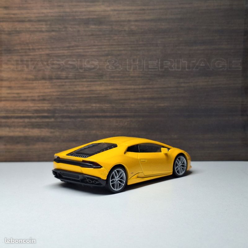 Lamborghini huracan miniature 1/43 (image 5)