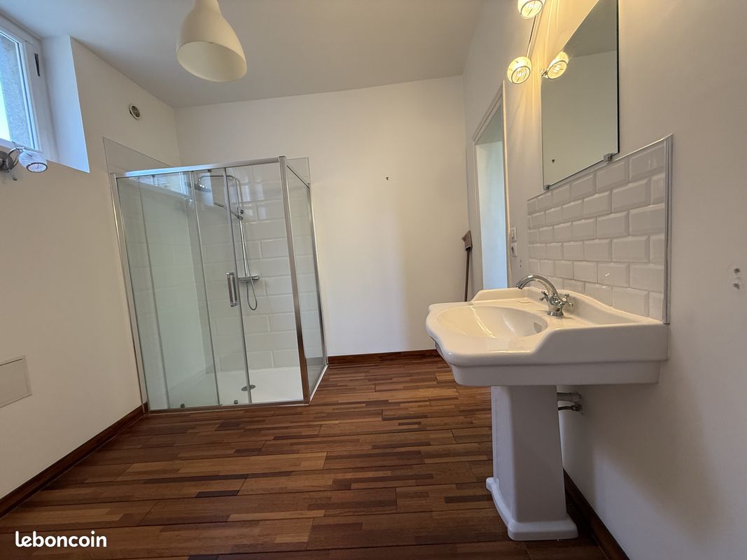 Maison a louer saumur - 10 pièce(s) - 500 m2 - Surfyn