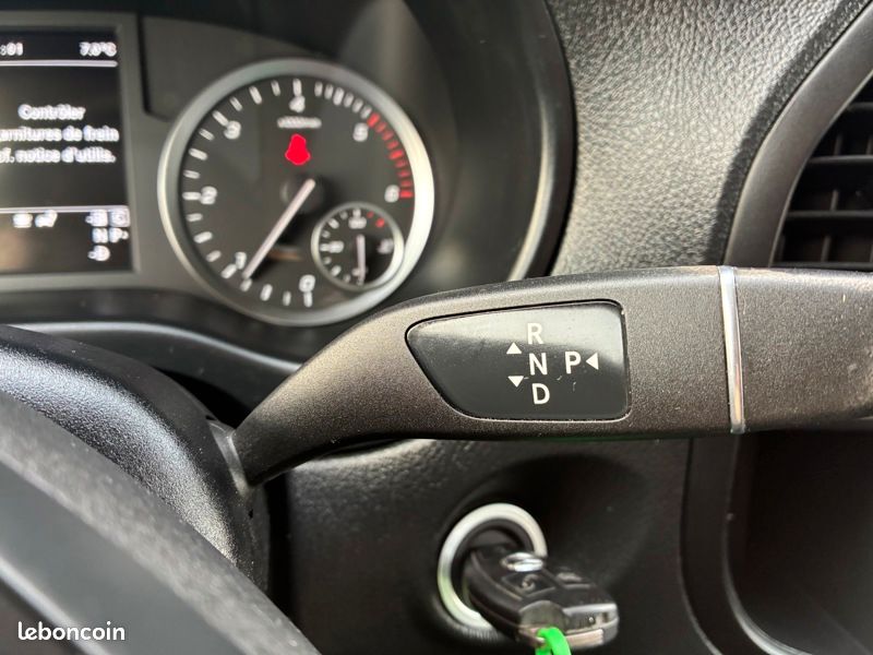 Mercedes Vito 116 CDI Fourgon Long L2 163ch BVA LED 31500HT Gar (image 12)
