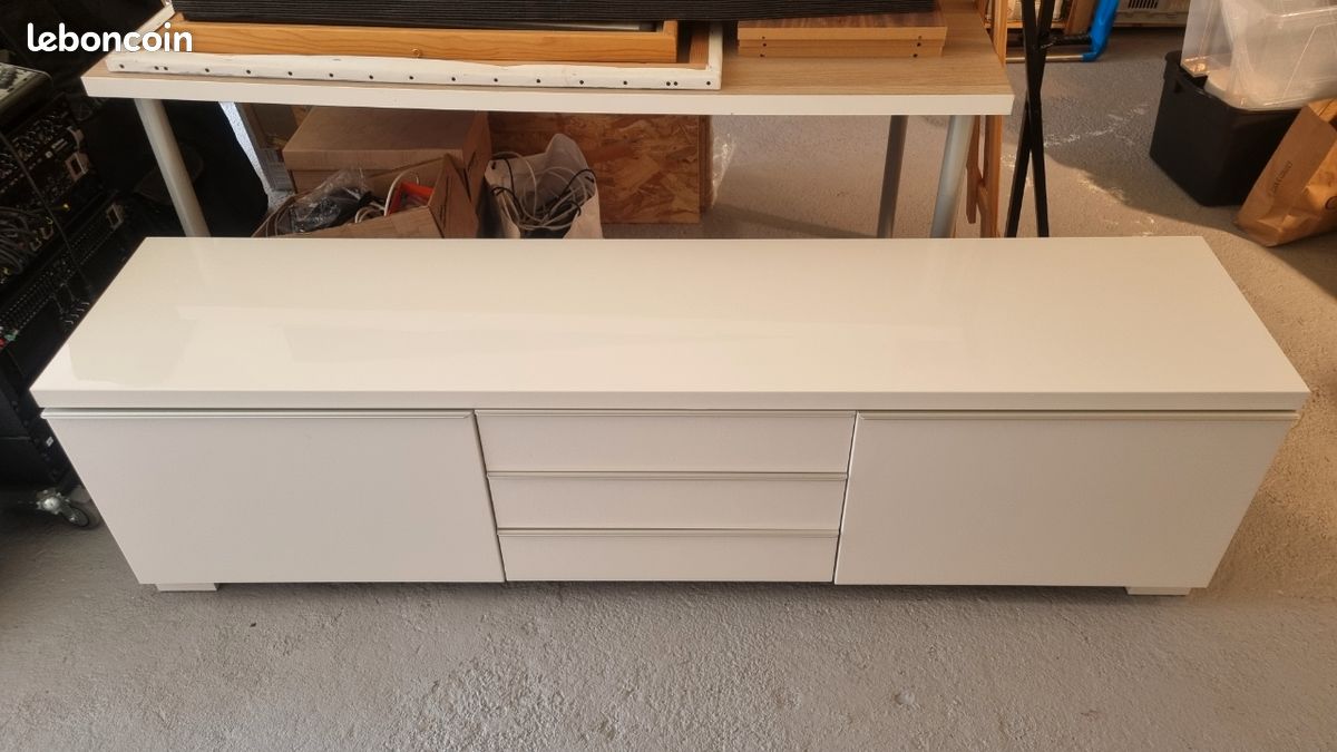Banc TV Besta Burs Ikea (image 1)
