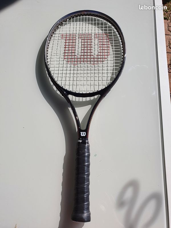 Wilson Ultra v4 100 Raquette de tennis avec corde de qualité Grip 4-1/2 Wilson Ultra v4 100 Raquette de tennis avec corde de qualité Grip 4-1/2