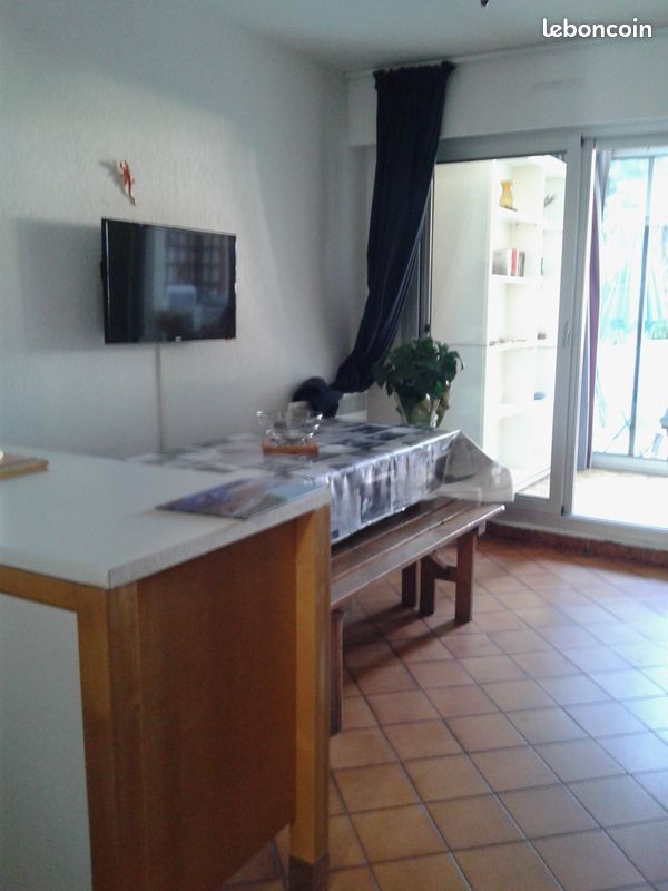 Loue rez de jardin Saint-Mandrier (image 2)
