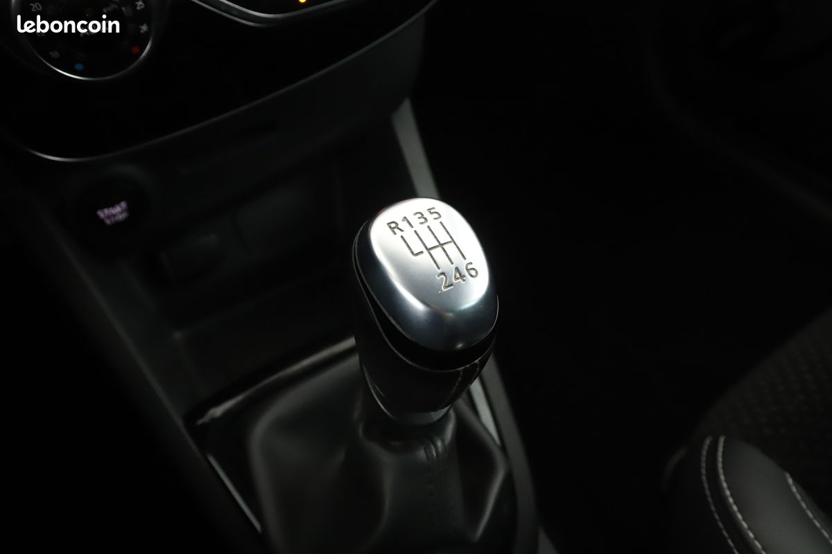 Renault Clio 1.2 TCe Energy Intens 118 ch (image 22)