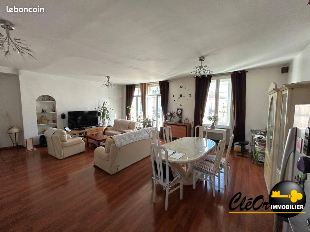 Appartement 6 pièces 159 m² · à Chalon-sur-Saône · 159 m² · 298 000 €