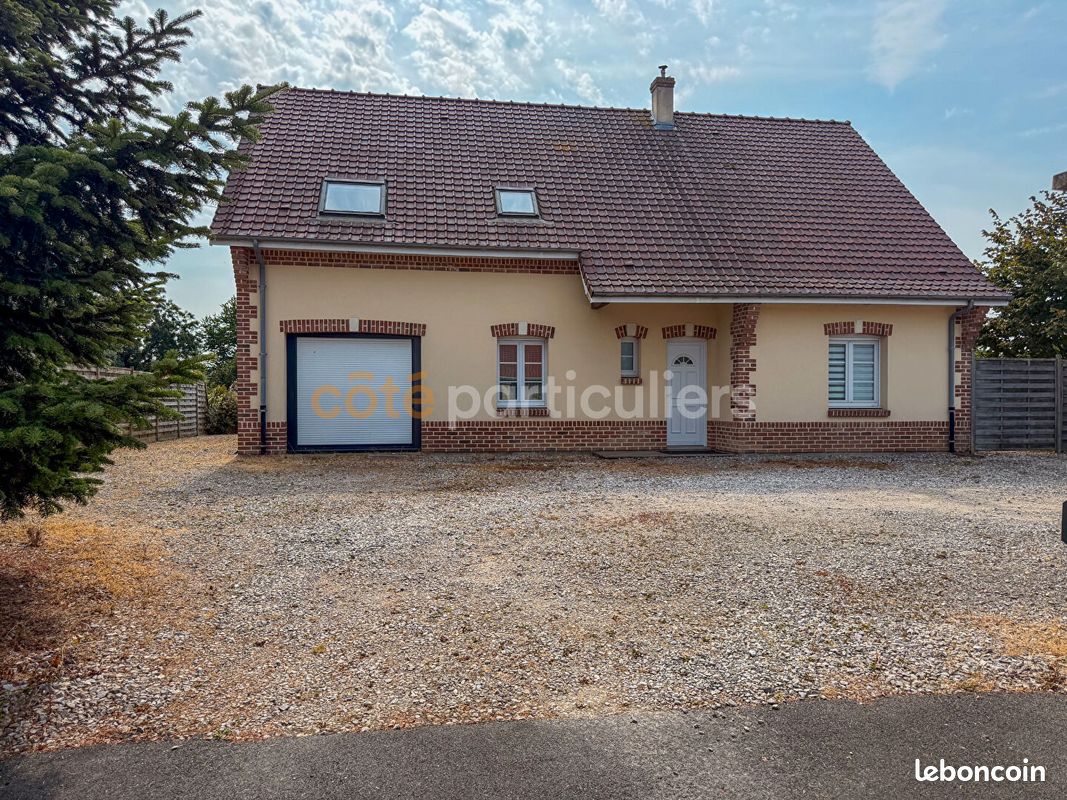 Maison 6 pièces 163 m² · à Azincourt · 163 m² · 240 000 €