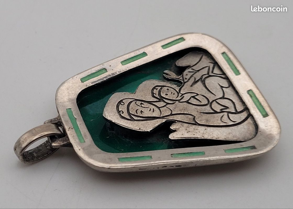 Pendentif Ancien En Argent Massif Et émail - Bijou Régional Du 19e Siècle - Occasion