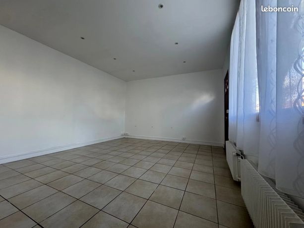 Maison a louer champigny-sur-marne - 2 pièce(s) - 60 m2 - Surfyn