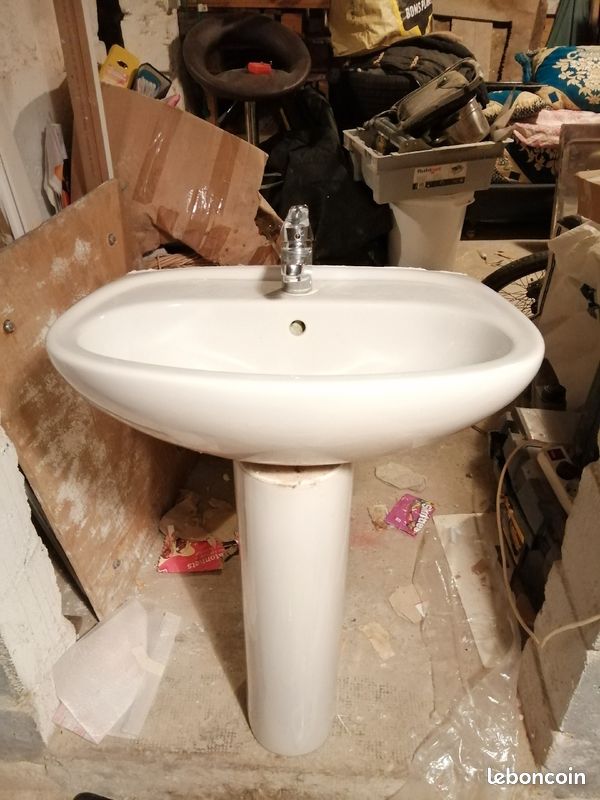 Lavabo + colonne + mitigeur poignée hs (image 1)