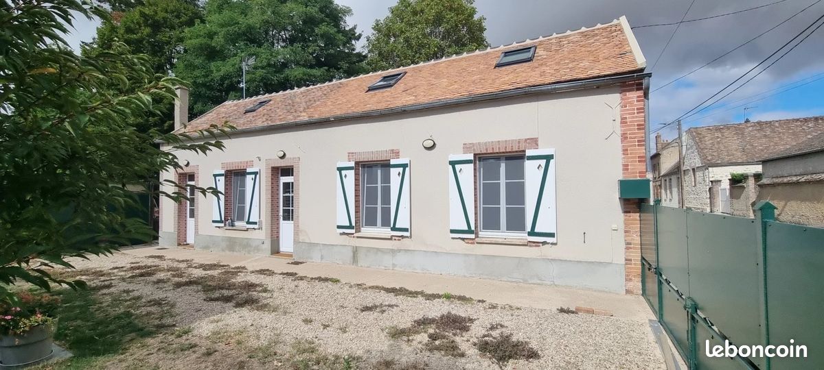 Maison 5 pièces 63 m² · à Villethierry · 63 m² · 820 €/mois