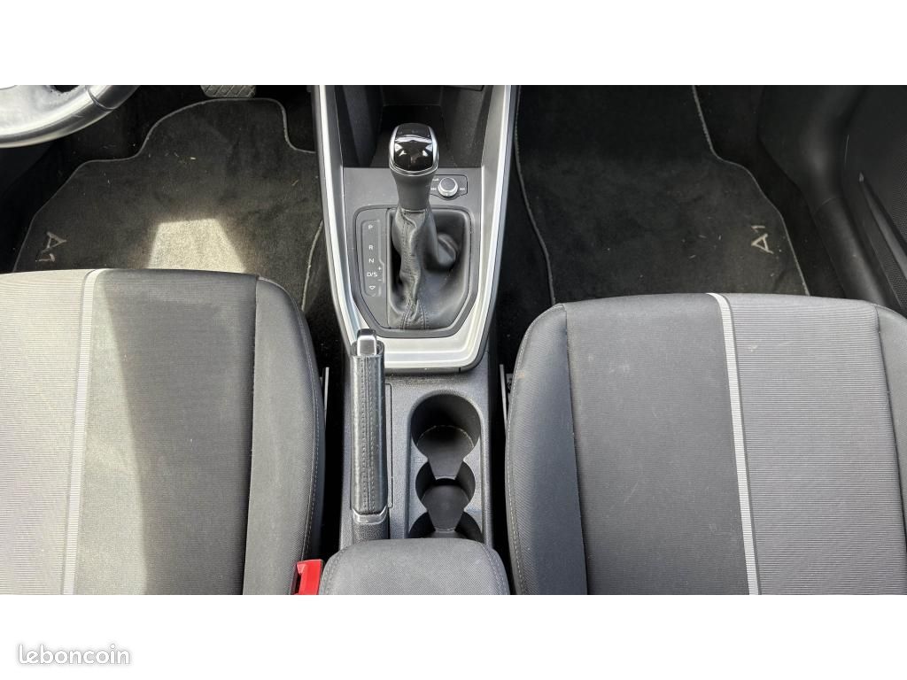 AUDI A1 Sportback - 1.0 30 TFSI 116ch Boite Auto Business line / Garantie 12 mois / Pneus AV neufs (image 25)