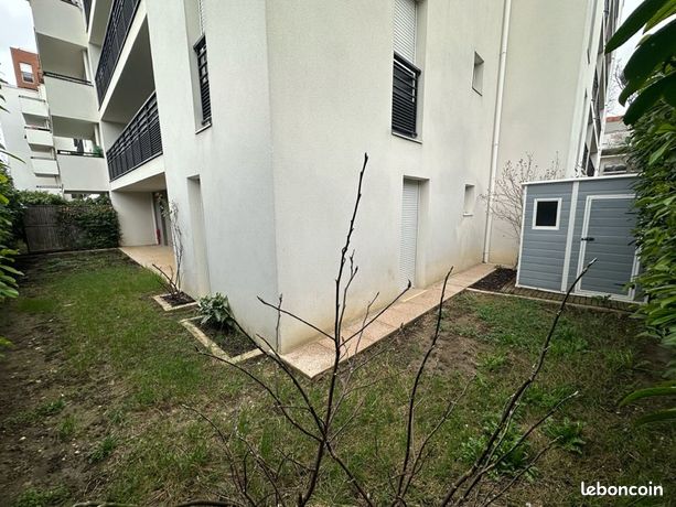 Appartement type F3 avec jardin privatif à 2 pas RER D Boussy - 1300 CC - Libre de suite