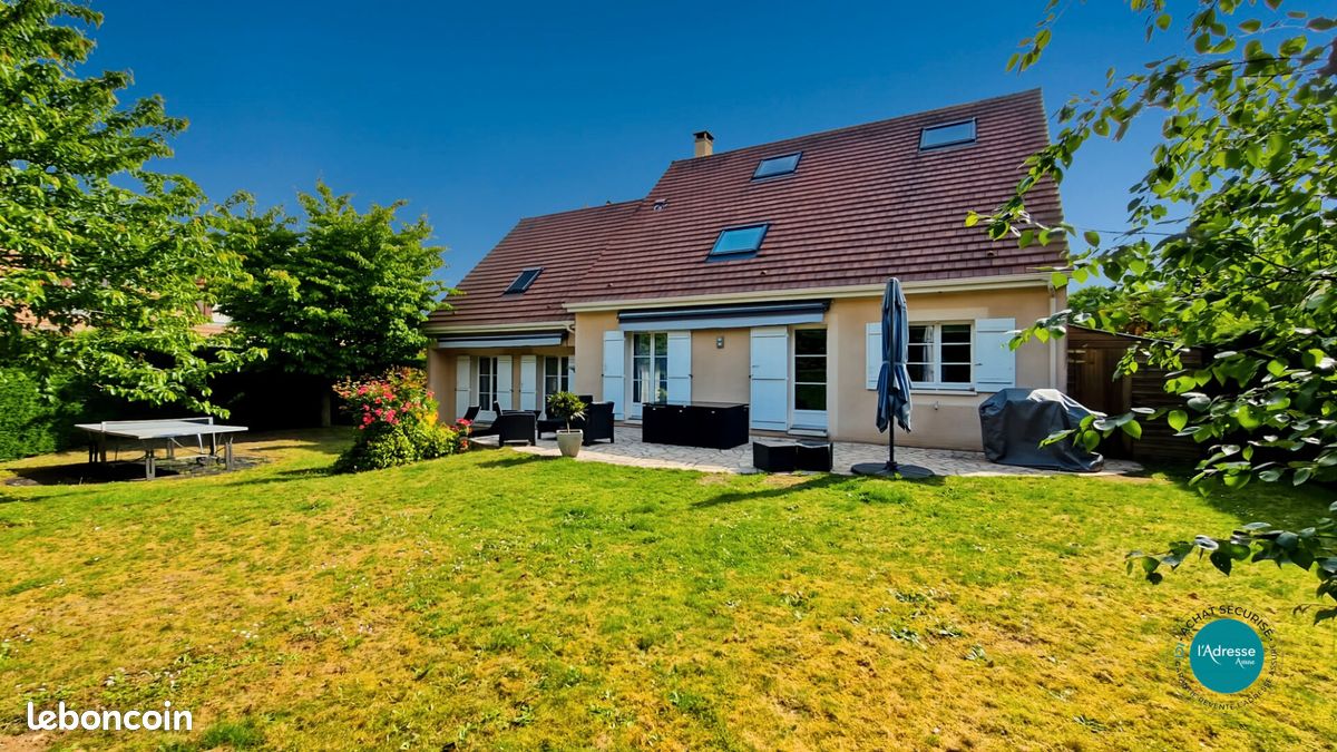 Maison 9 pièces 226 m² · à Mennecy · 226 m² · 549 000 €