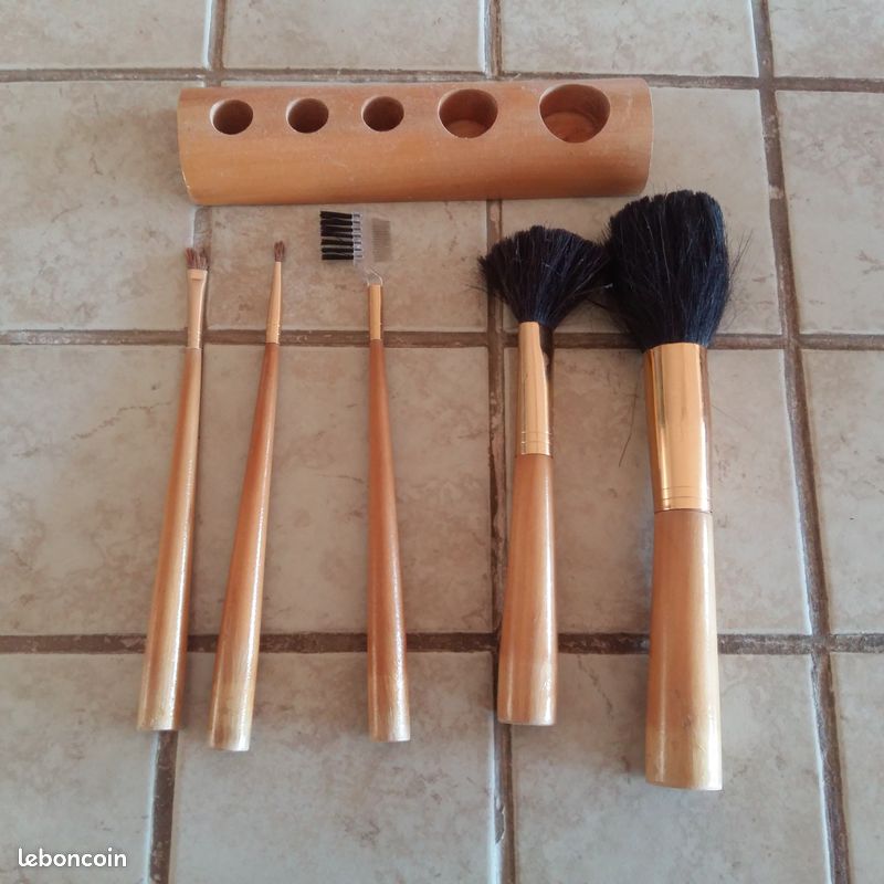 Pinceaux de maquillage (image 3)