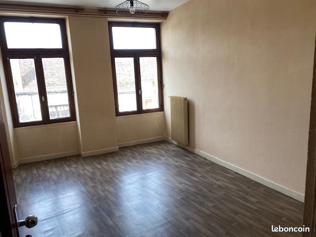 Appartement 3 pièces 59 m² · à Saint-Amand-Montrond · 59 m² · 482 €