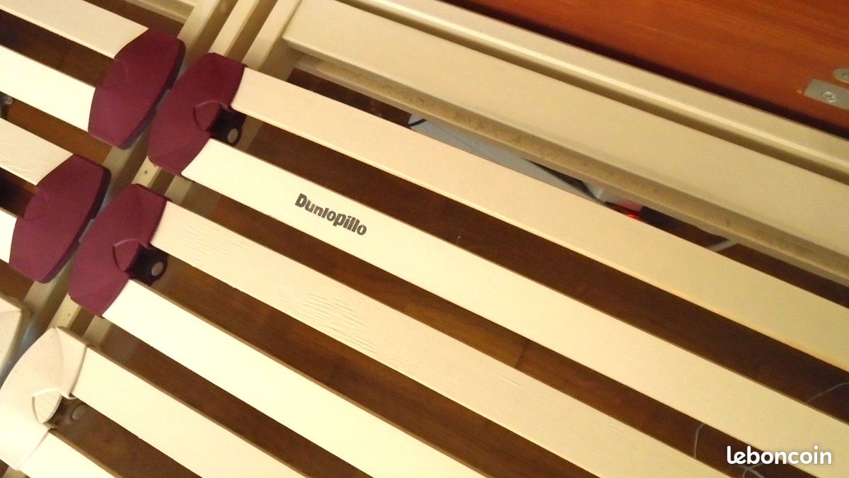Cadre de lit + sommier + matelas + 2 chevets + 2 valets (image 6)