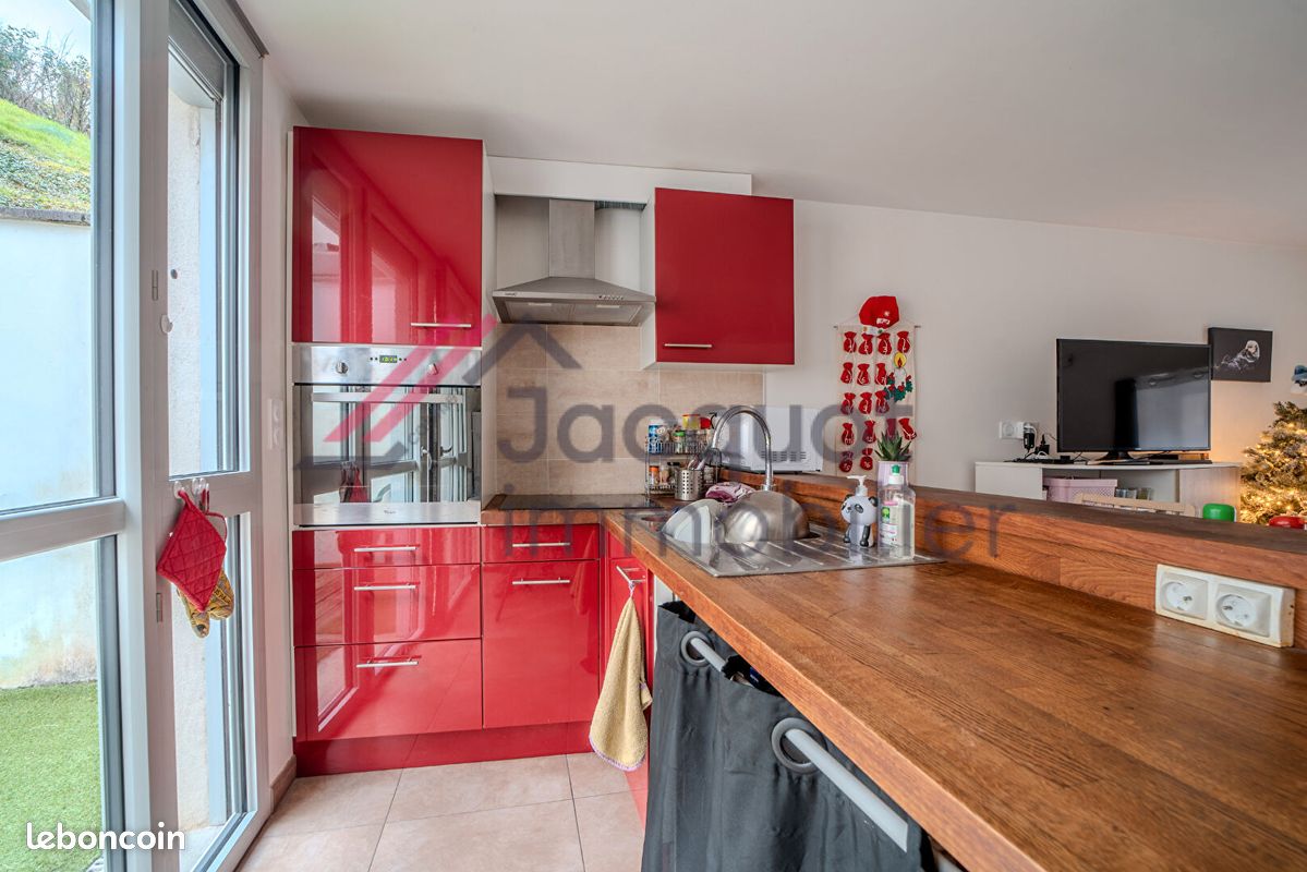 Maison 4 pièces 90 m² · à Lons-le-Saunier · 90 m² · 185 000 €