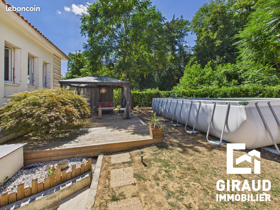 Maison 7 pièces 192 m² · à Fontenay-le-Comte · 192 m² · 317 200 €