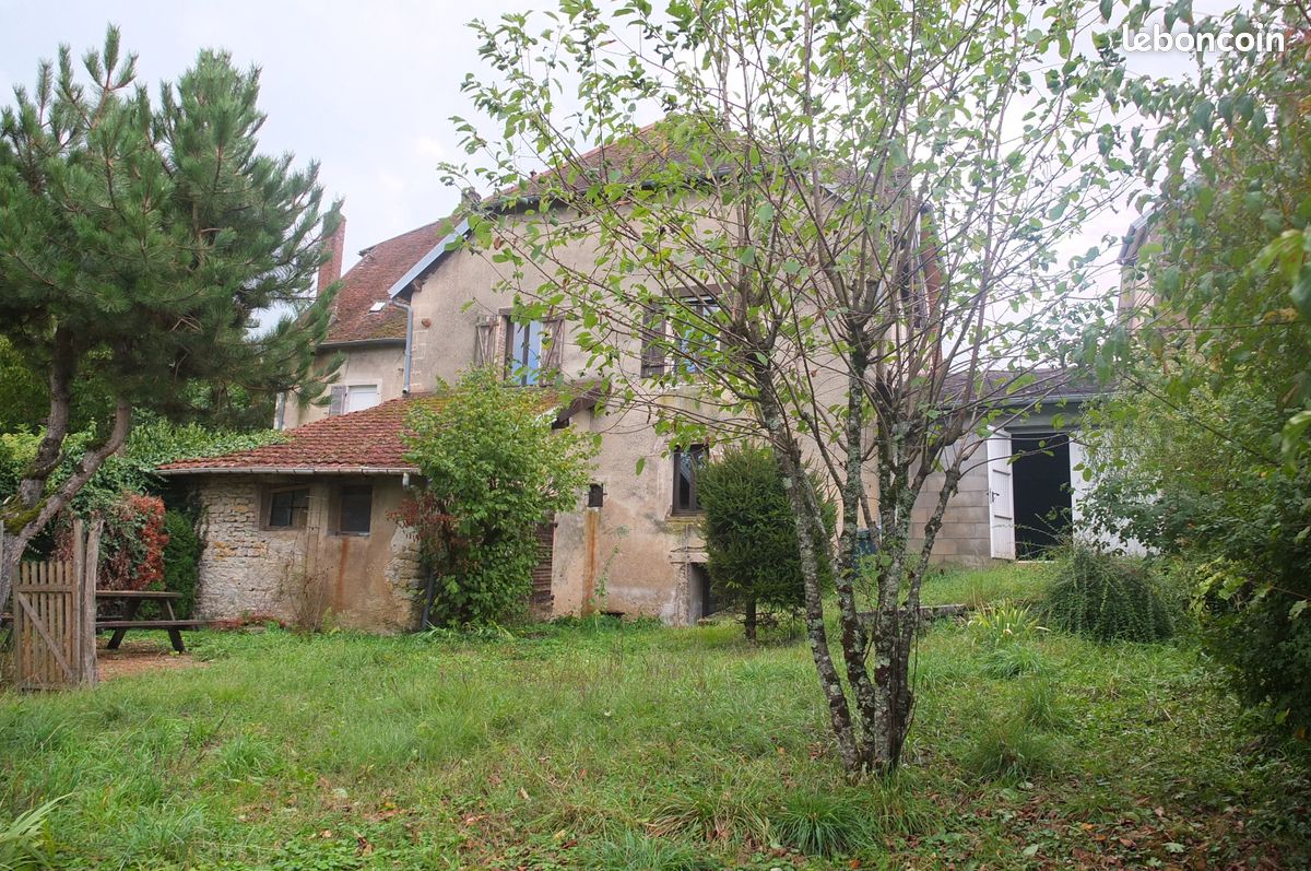 Maison 7 pièces 120 m² · à Saint-Vit · 120 m² · 185 000 €