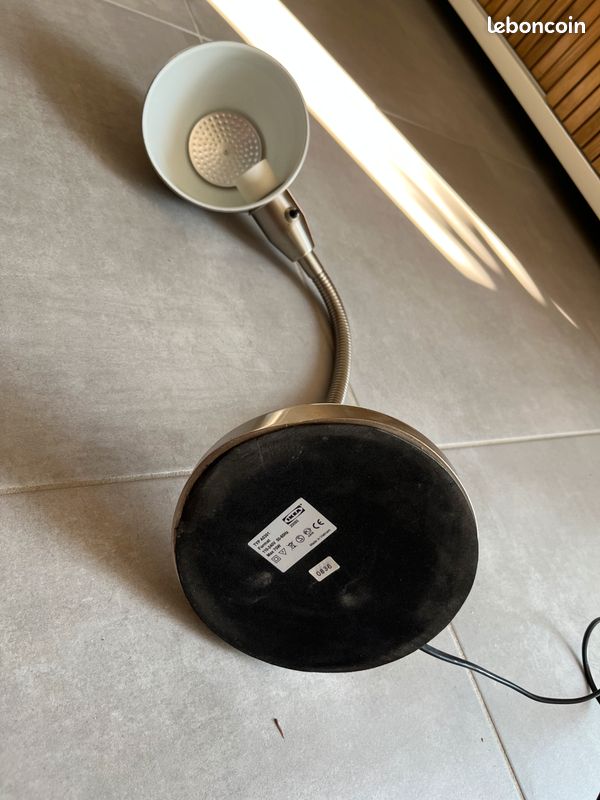 Lampe de bureau (image 1)