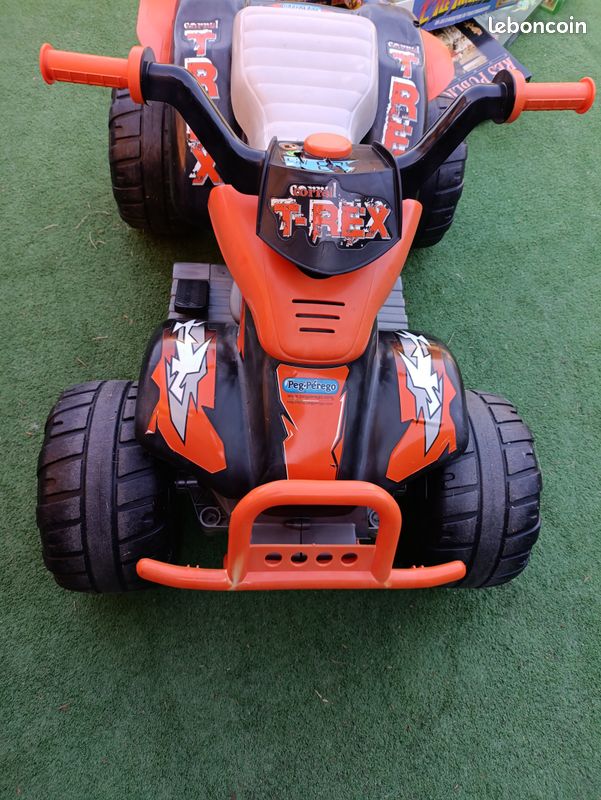 Quad peg perego t-rex hors service (image 1)