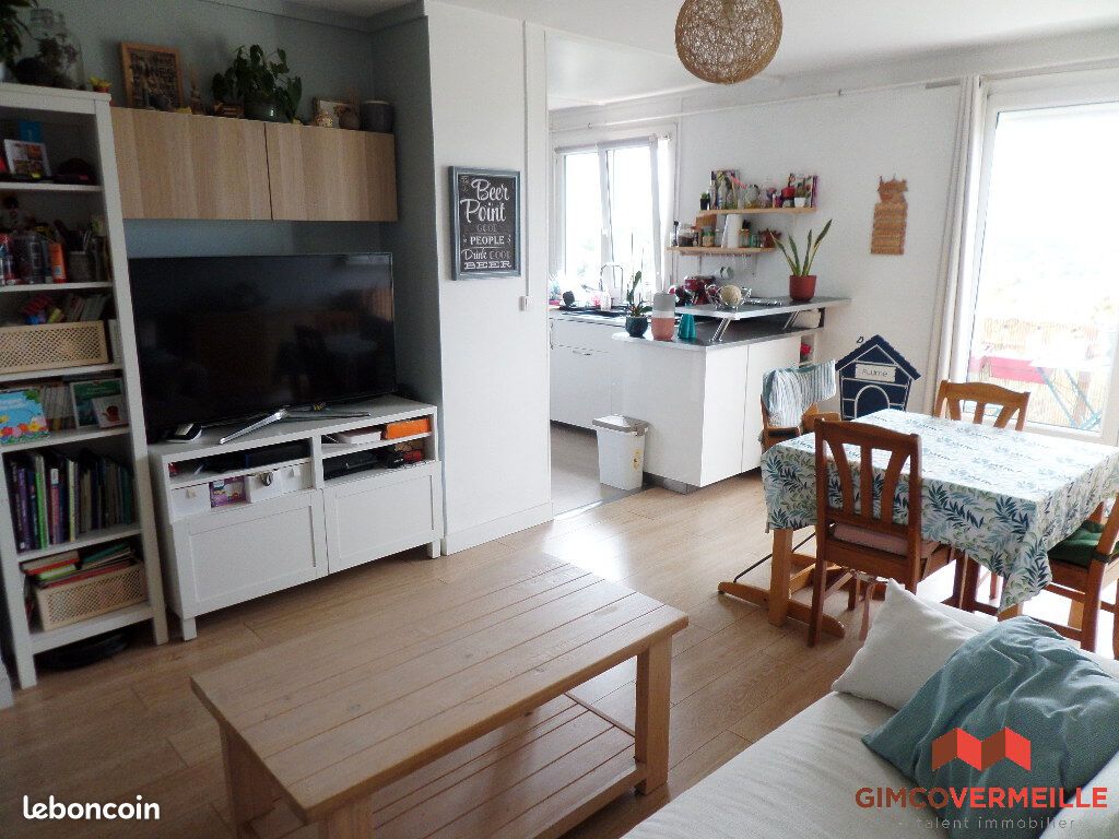 Appartement 4 pièces 64 m² · à La Celle-Saint-Cloud · 64 m² · 285 000 €