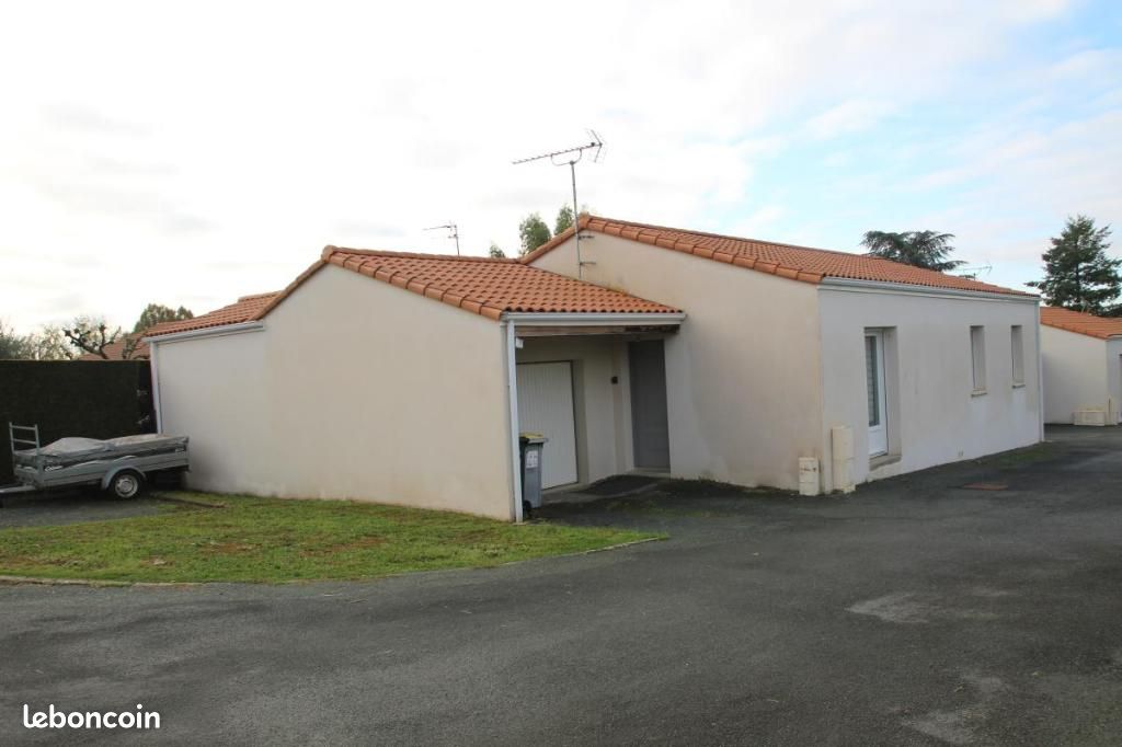 Maison 5 pièces 100 m² · à Aiffres · 100 m² · 231 000 €
