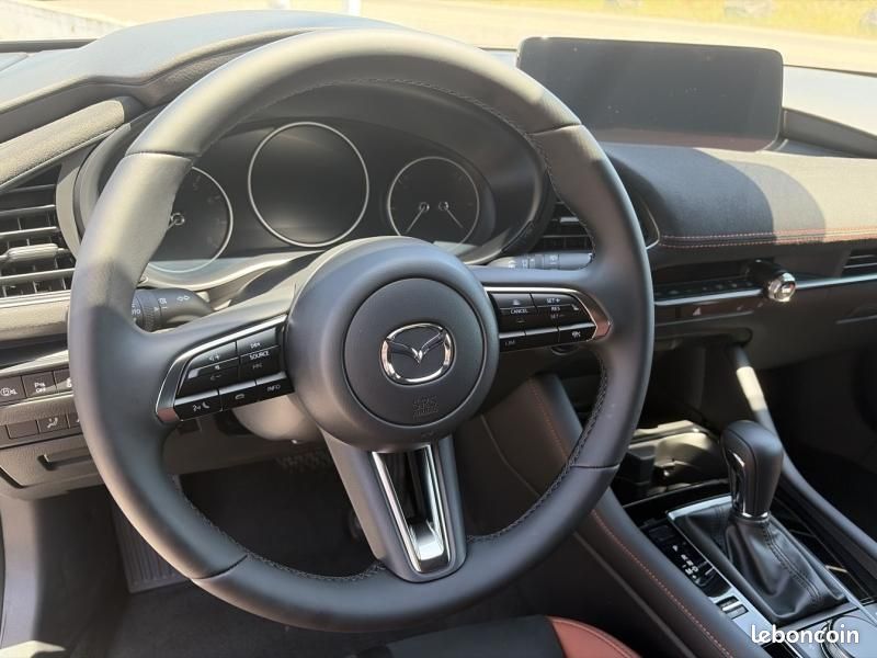 Mazda Mazda 3 2.0 e-SKYACTIV-X M-Hybrid 186ch Nagisa BVA 2025 Euro6e (image 10)