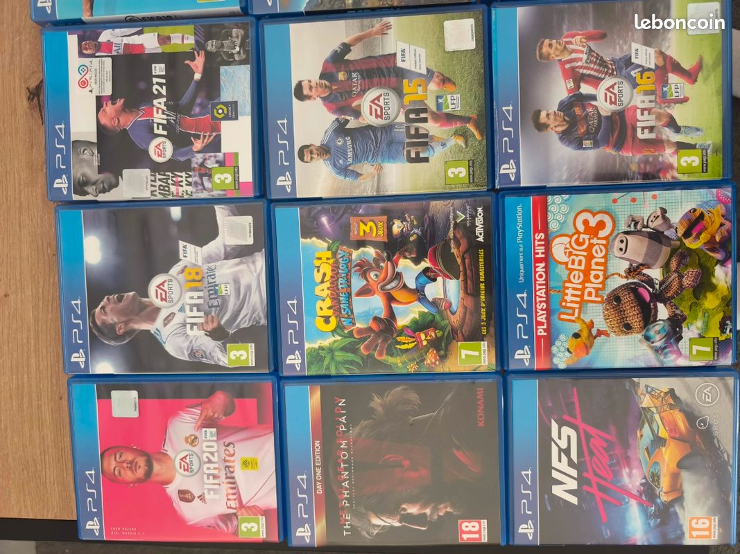 Console PS4 Slim + 15 jeux + câble d'alimentation+ 1 manette (image 8)