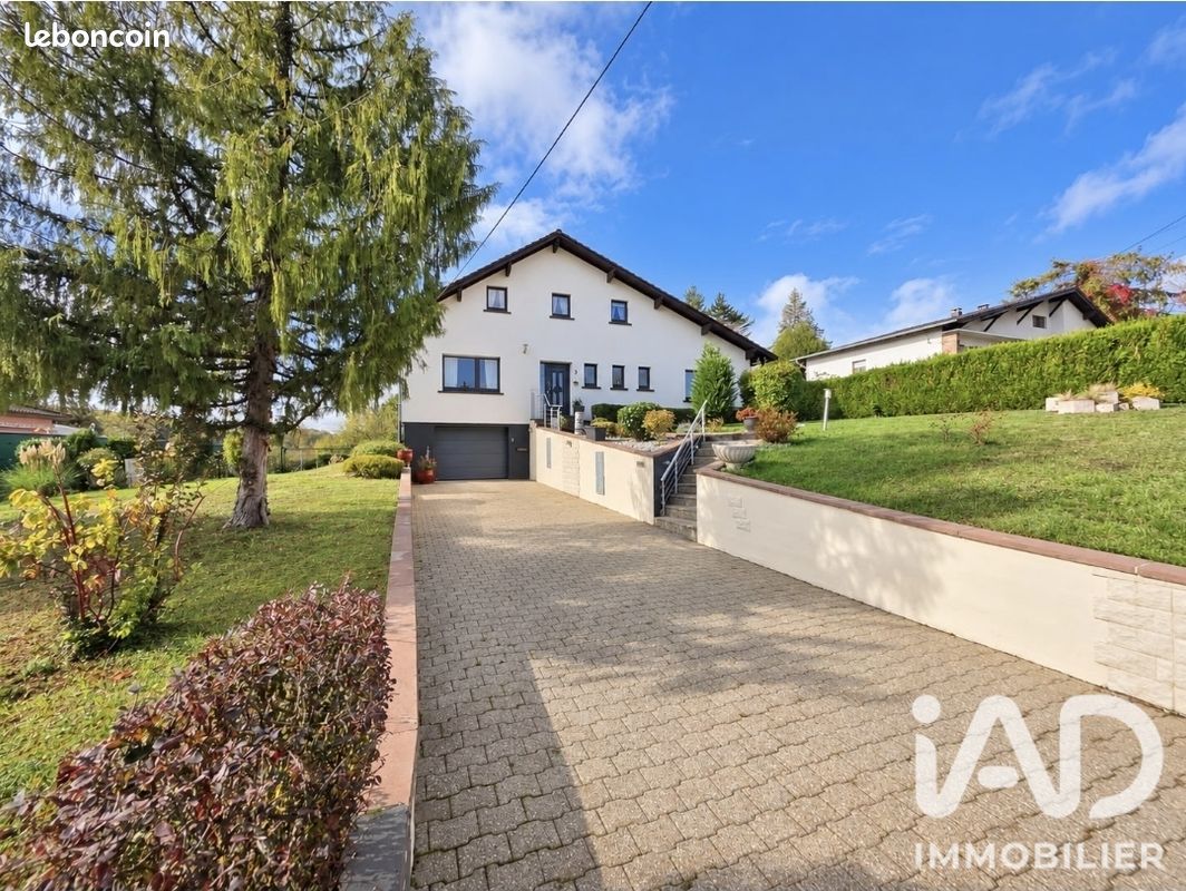 Maison 6 pièces 193 m² · à Puttelange-aux-Lacs · 193 m² · 269 000 €