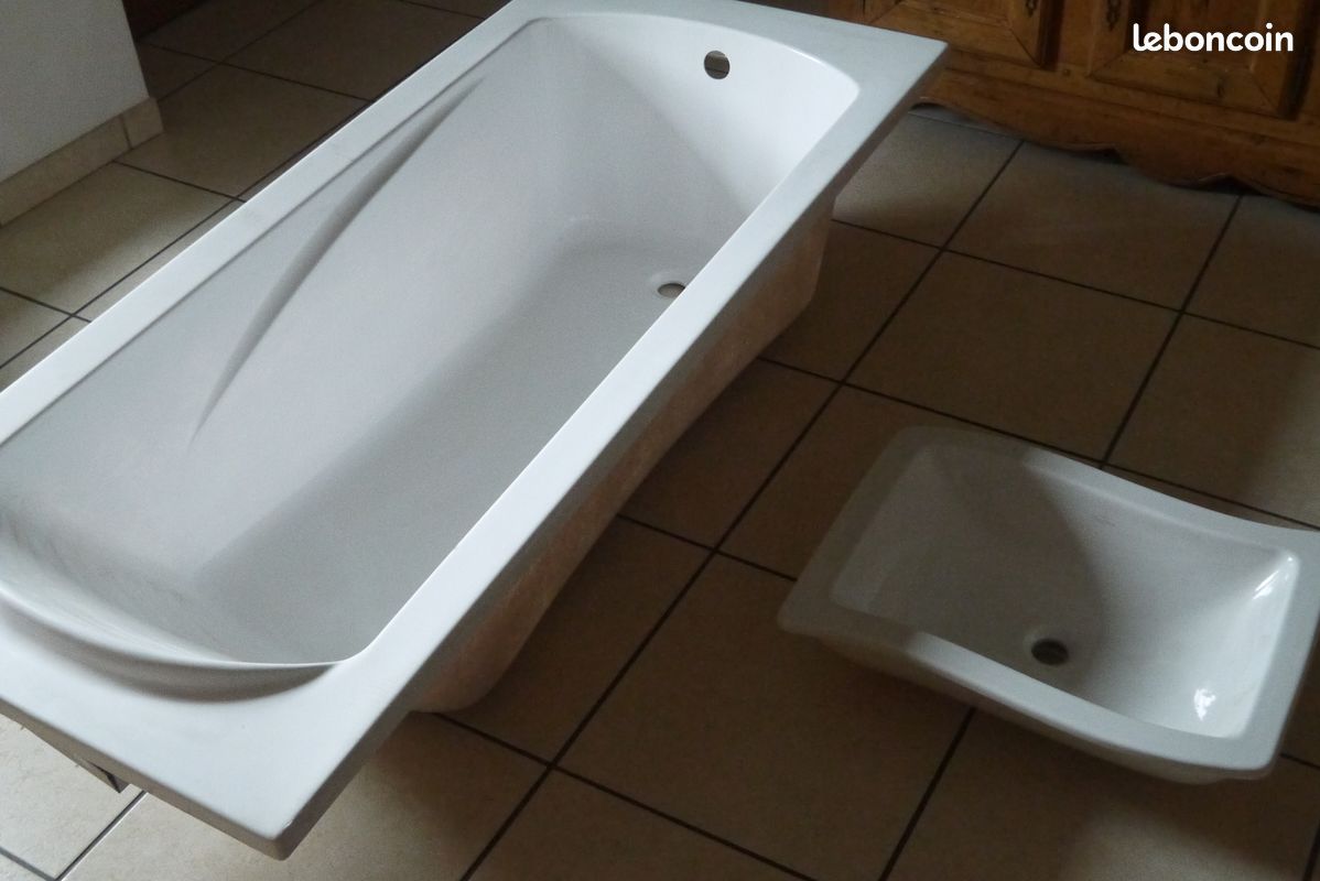 Baignoire (neuve)+Lavabo (neuf) (image 1)