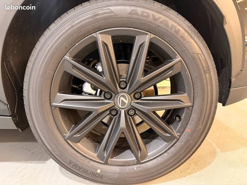 Lexus LBX 1.5 136ch Vibrant Edition 2WD MY26 (image 4)