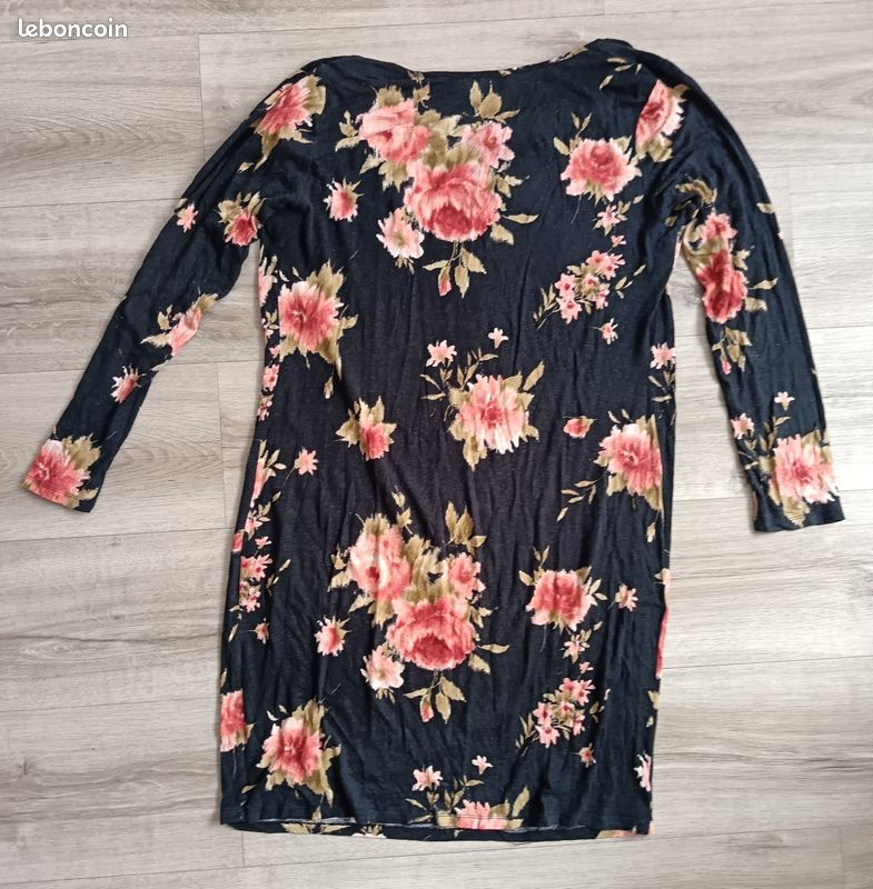 Robe en laine de fleurs - Canada