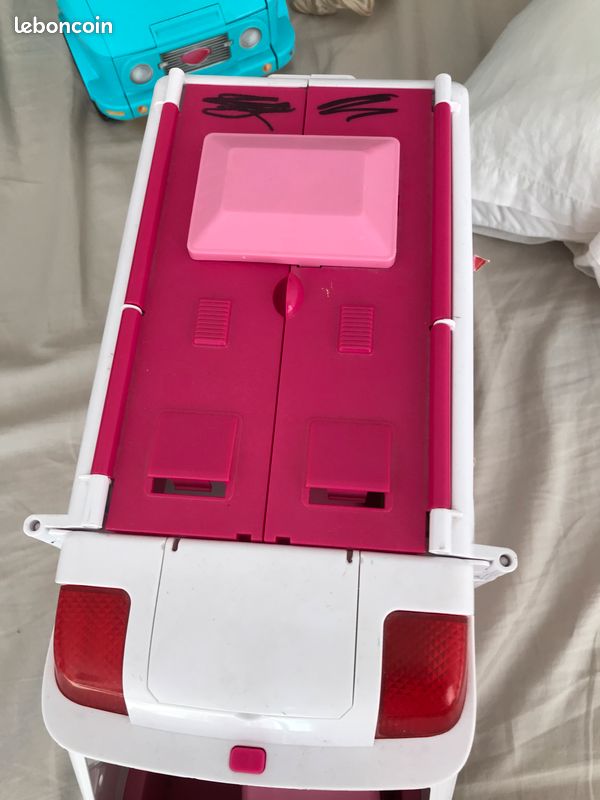 Ambulance Barbie (image 6)
