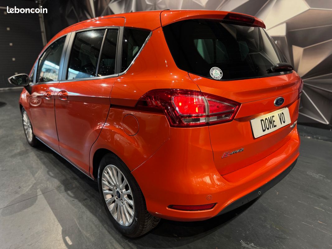 Ford B-Max B Max 1.6 TDCI 95 CH Titanium BVM5 Toit Panoramique Bluetooth Radar Jante Alu Rouge Arizona Portes Coulissantes 2013 (image 3)