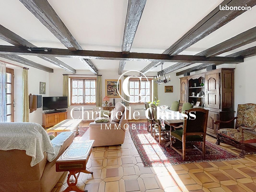 Maison 8 pièces 166 m² · à Stutzheim-Offenheim · 166 m² · 499 900 €